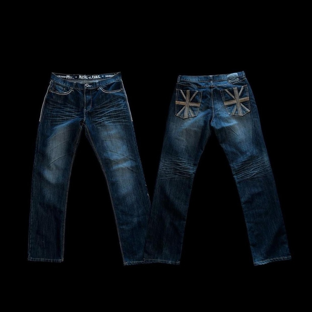 Vintage 2000s blue denim baggy jeans with a wide leg fit